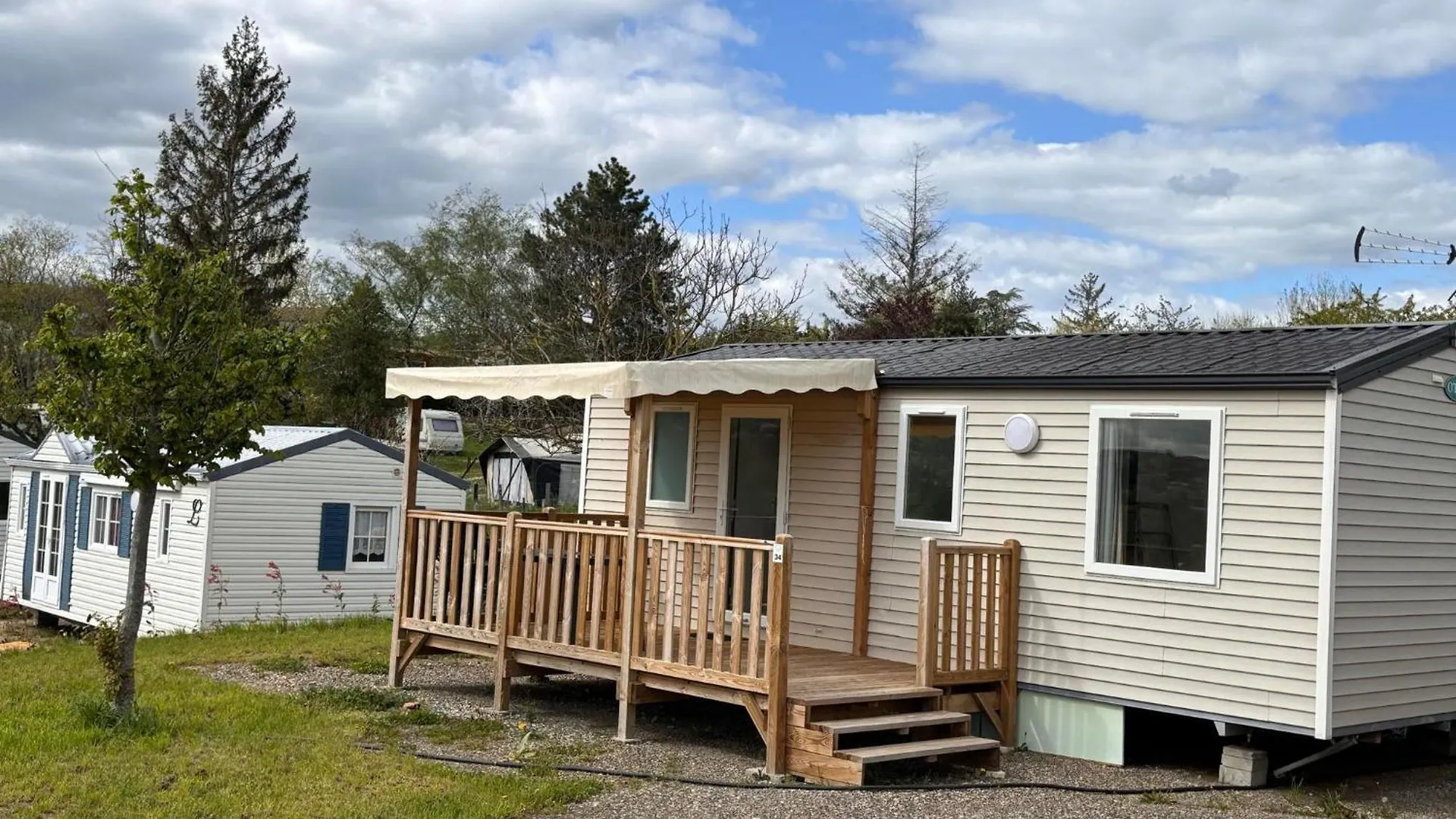 캠프장 Le Camping De Ripan Bessenay 프랑스